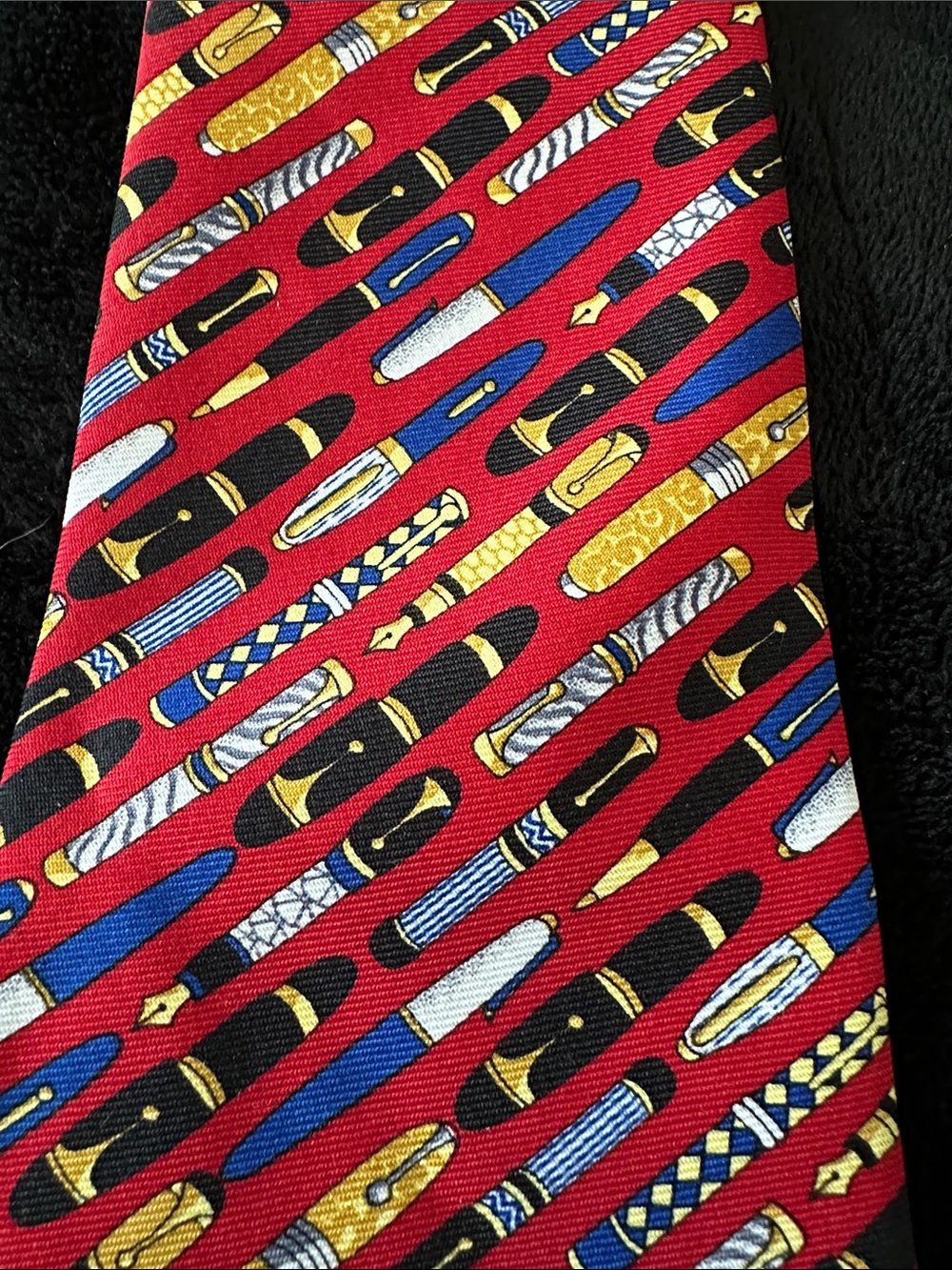 Do you love /collect PENS ? Check it out